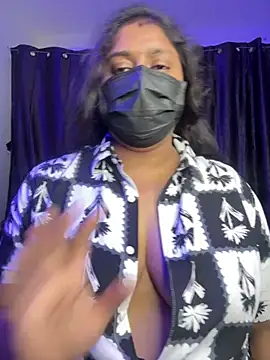 UR_Chocogirl webcam