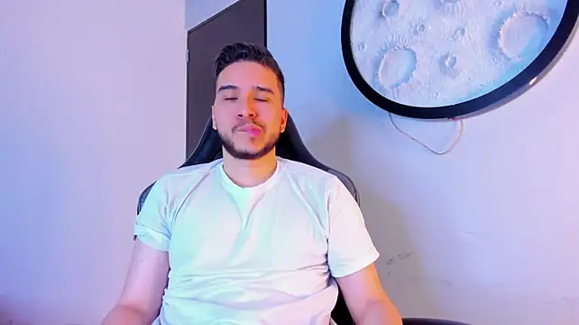 Mike_0012 webcam