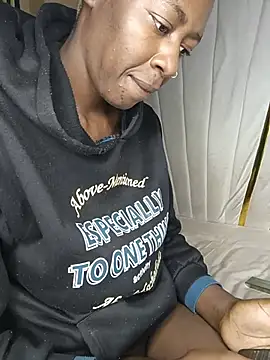 SquirtQueen16