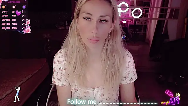 AnnieGOld_ webcam