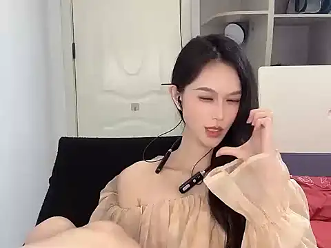 yiyi-uu
