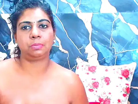indianerotica69 (F milf) - WATCHING ME MAKES YOU HARD,,HORNY