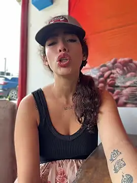roxyrougee webcam