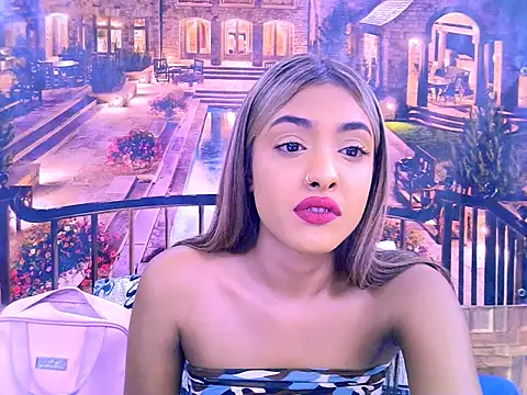 IndianPretty14u2Luv webcam