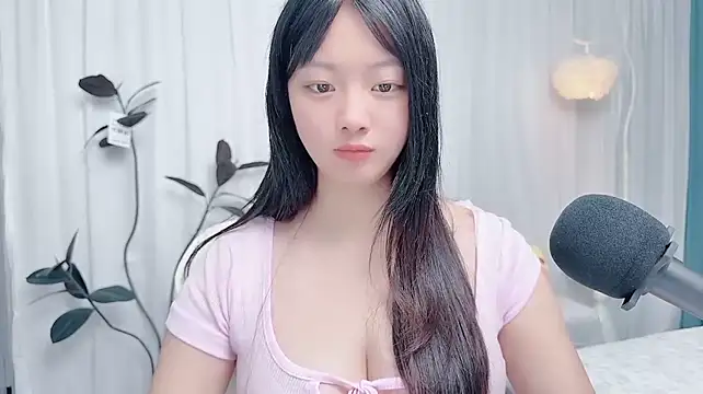 Winnie666999 webcam