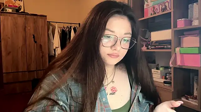 ArianaHowk webcam