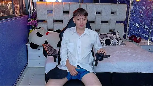 Brian_Montes webcam