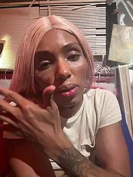 LiaNicolePink live sex cam