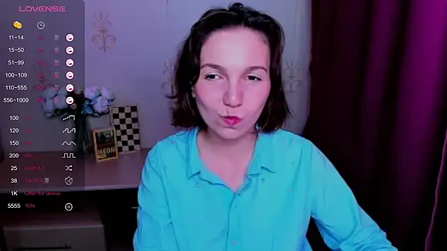 KindHazelHere_ webcam