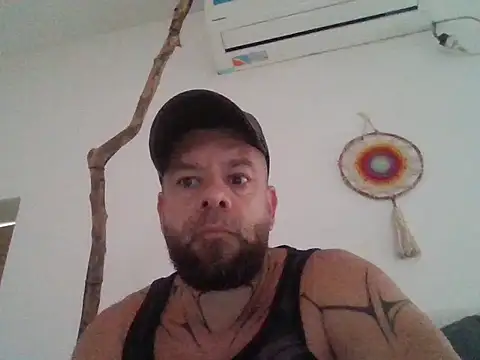 LatinoSensual45 webcam