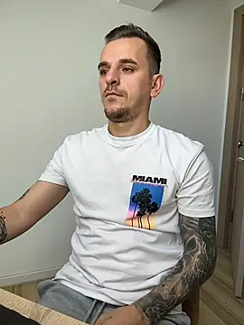 huge_cock22cm (Ask my age) - Let