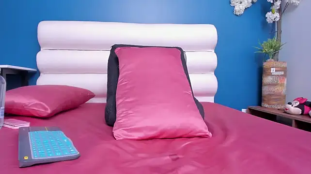 letty_straus webcam