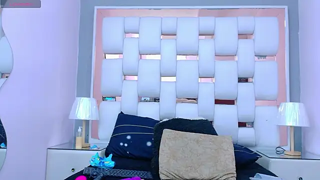 MelodyRouse webcam