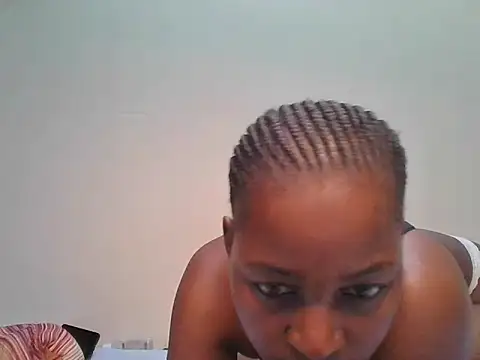 cum_queen254 webcam