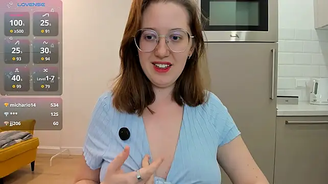 Charmy_Gracy webcam