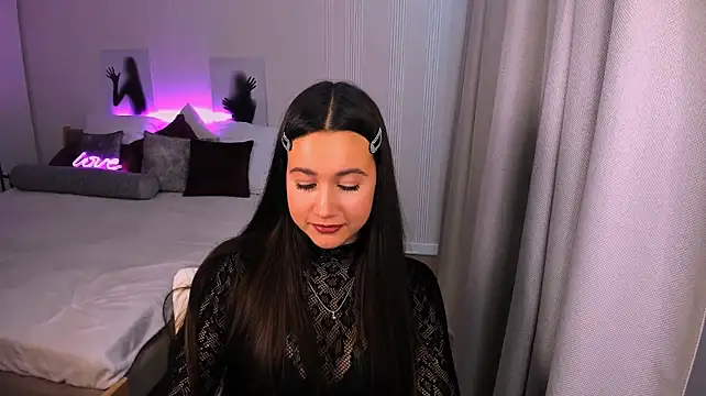 GabrielleEvy webcam