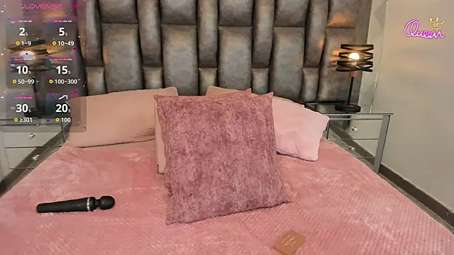 AriRose live cam on StripChat