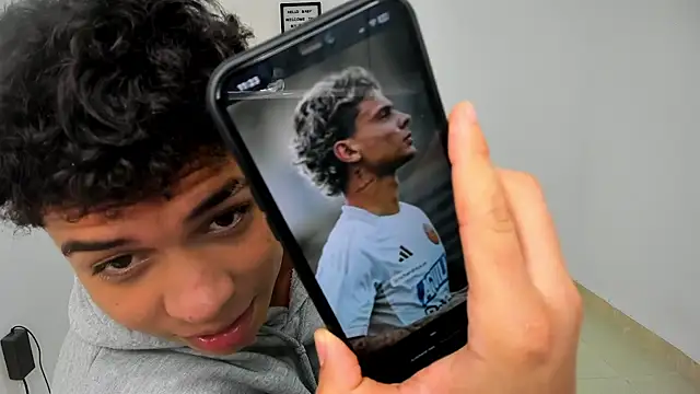 zayn_v1p webcam