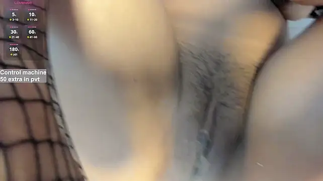 lau_hotfox webcam