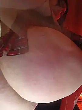 Zoebreastmilk2 webcam