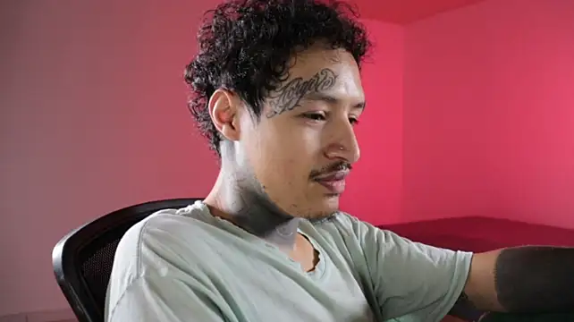 trieone webcam