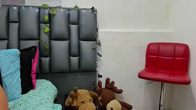 Isabella_18 webcam