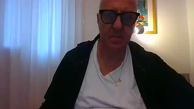 ANONIMO7735 webcam