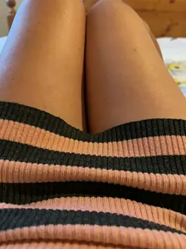 sweetmystery1 live cam preview