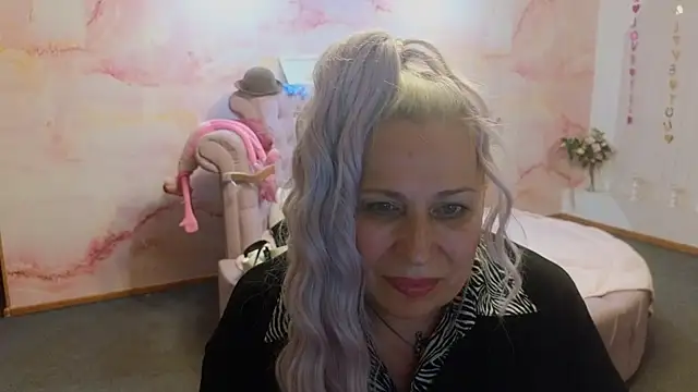 Penelope_Pinky live cam preview