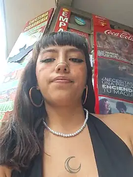 Cute_hollywood1 webcam
