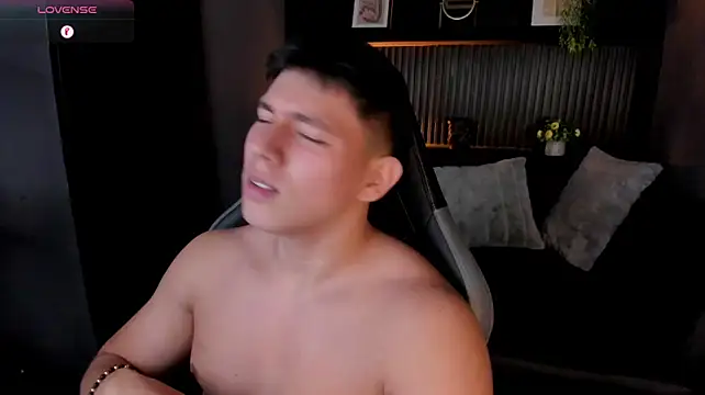 JamesCr_