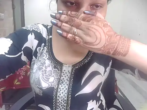 Bold-Divya1
