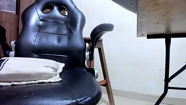miss_bigcockts webcam