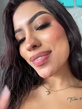 MystiqueXXX webcam