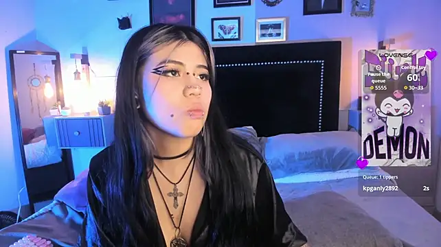 pinkk_deemon webcam