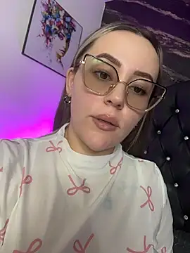 CurvyLust_x webcam
