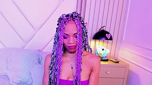 LailaDavidson webcam