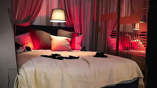 Roxa_Lana webcam
