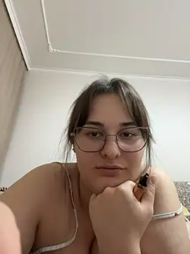 Queen_Monica_ webcam