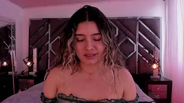 ChloeBelle_ webcam