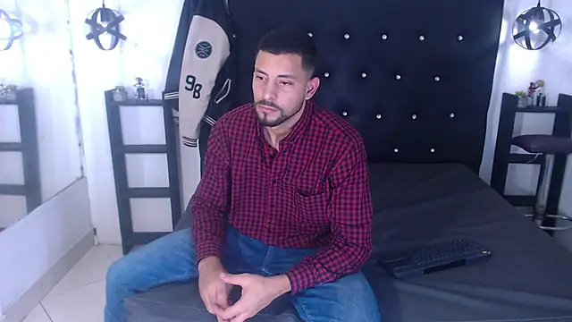 Cris_LaCobra_ webcam