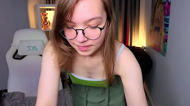 LiaBroock webcam