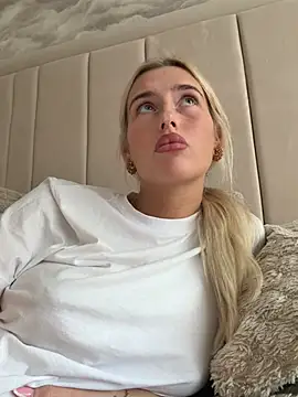 blondetart69 webcam