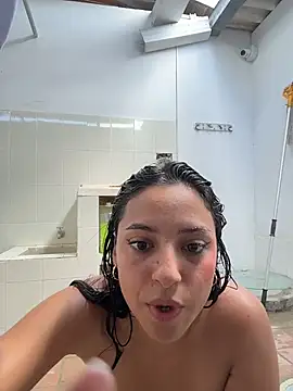 MeggyMae_ webcam