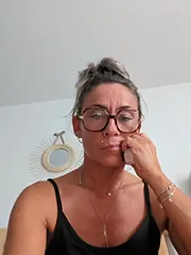 carlamouetteofficial webcam
