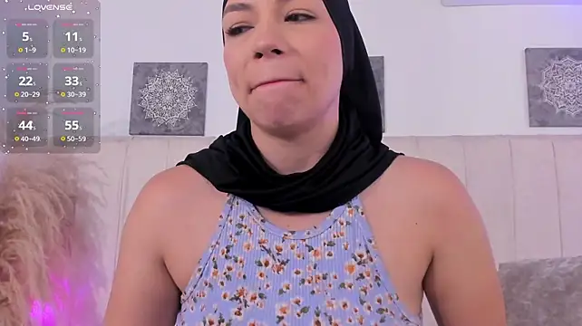 aisha_vs webcam
