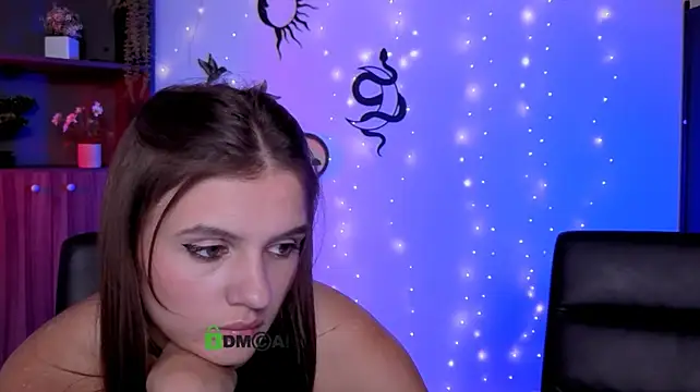 lisa_dark_