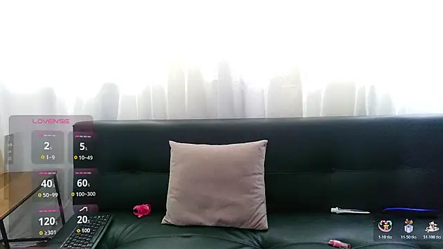 Mila_white1