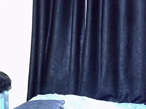Horny-slut_ webcam
