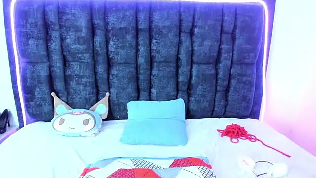 Aurora_Doll_